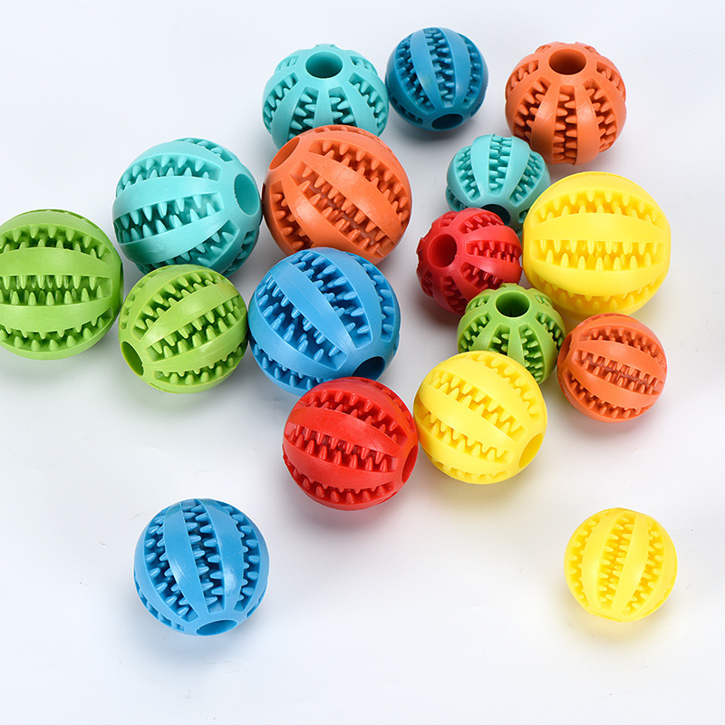 Interactive Dog Treat Rubber Dispenser Balls 7cm
